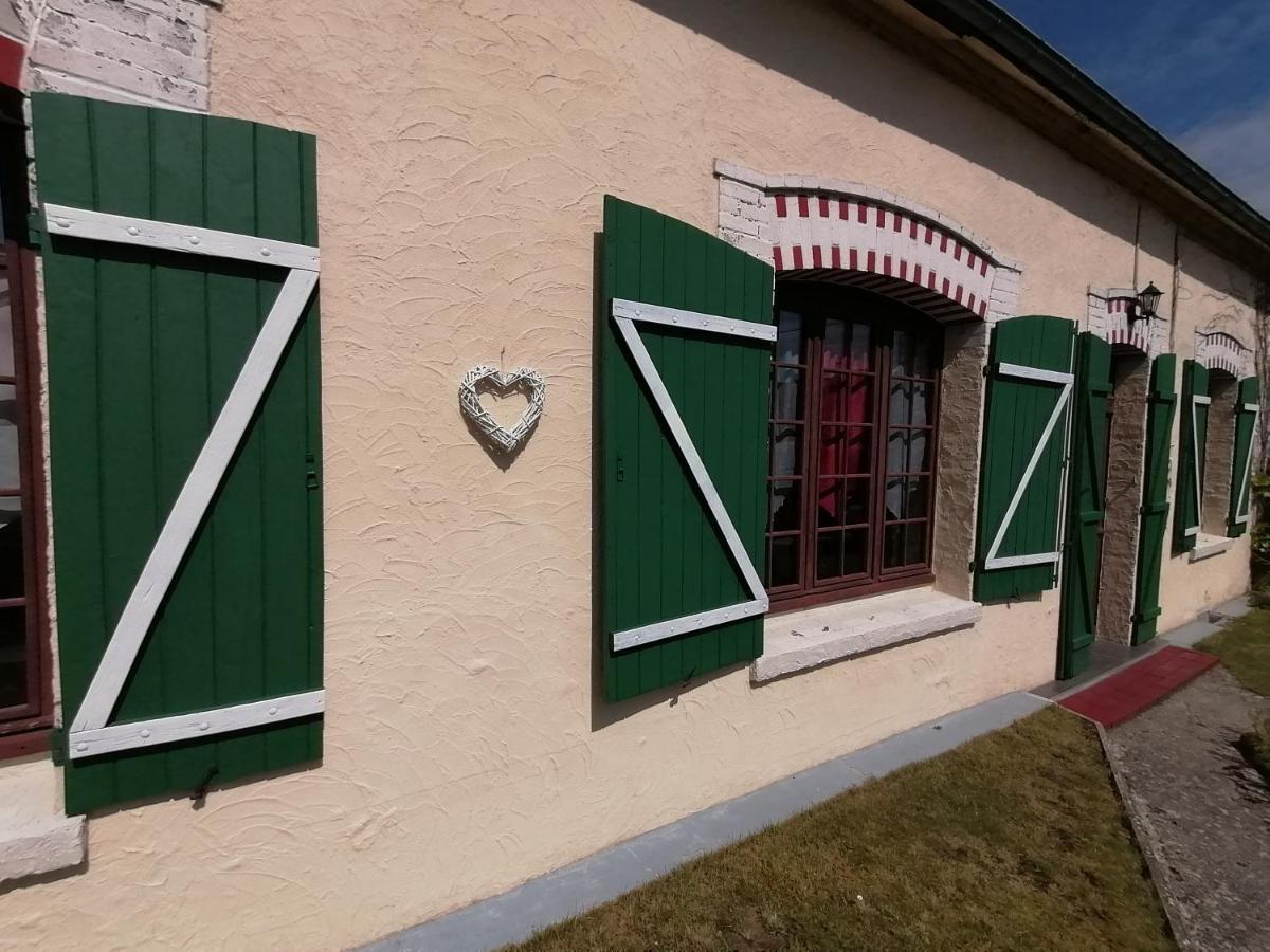 La Cle Des Champs Villa Longueval Luaran gambar